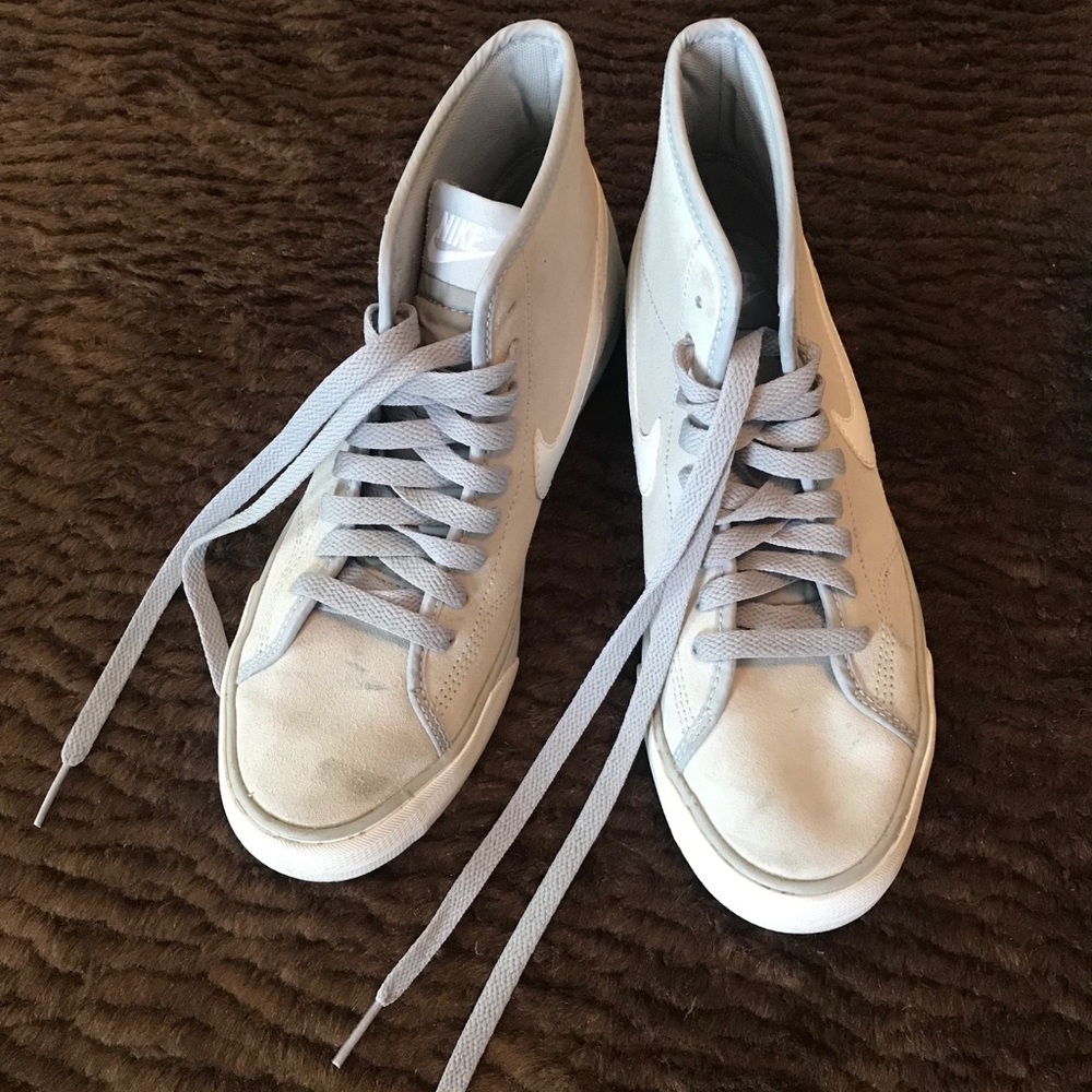 Nike Mid Sneakers